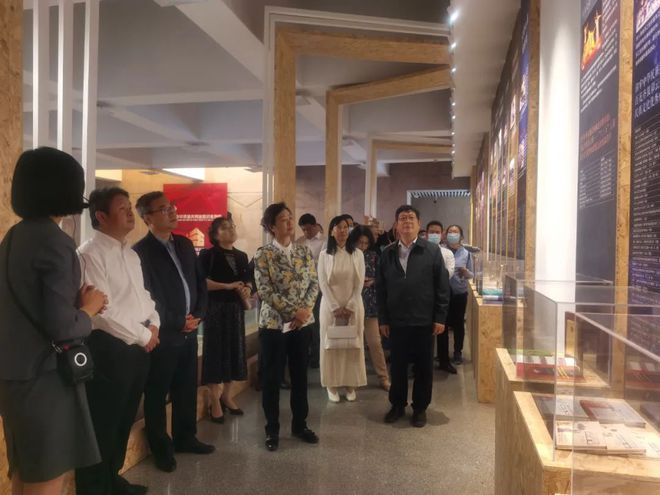 百花齊放彩云南——'十三五'云南民族文化優秀成果展璀璨開展